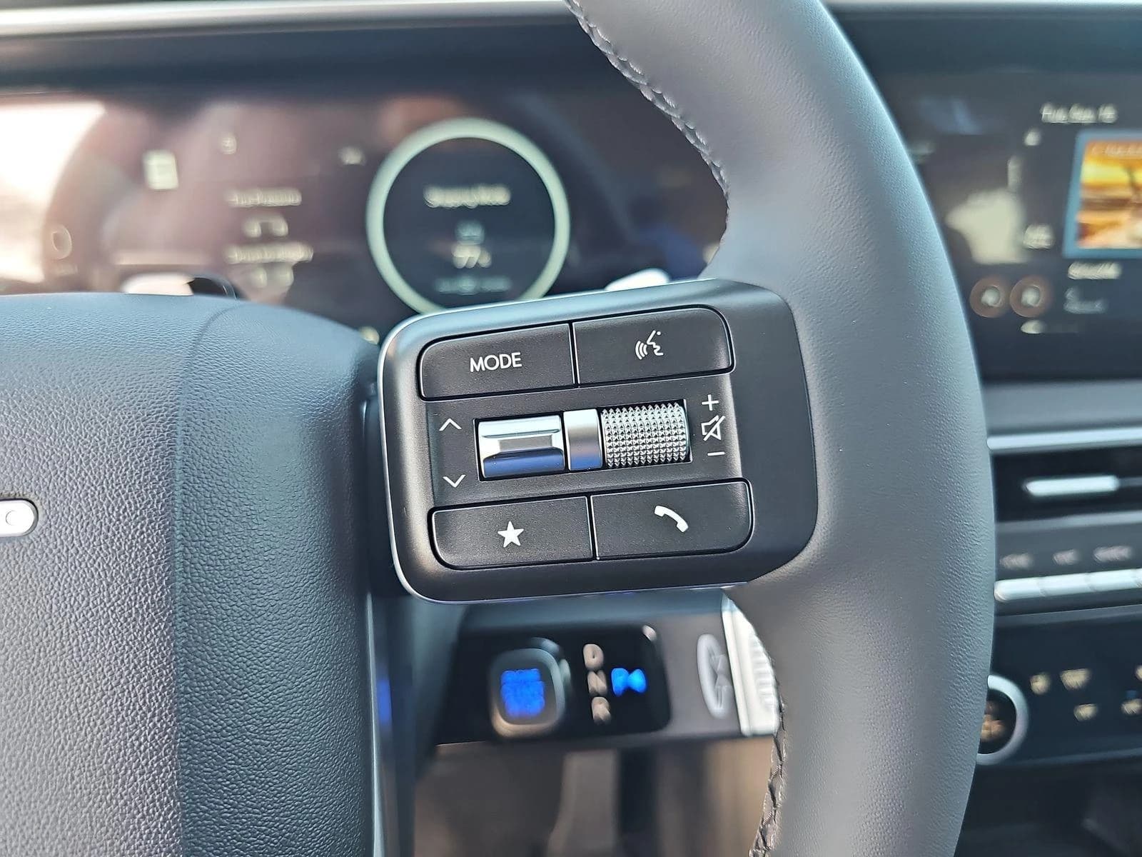 Hyundai Palisade Hybrid Blue SEL 7P FWD 2027 — side view