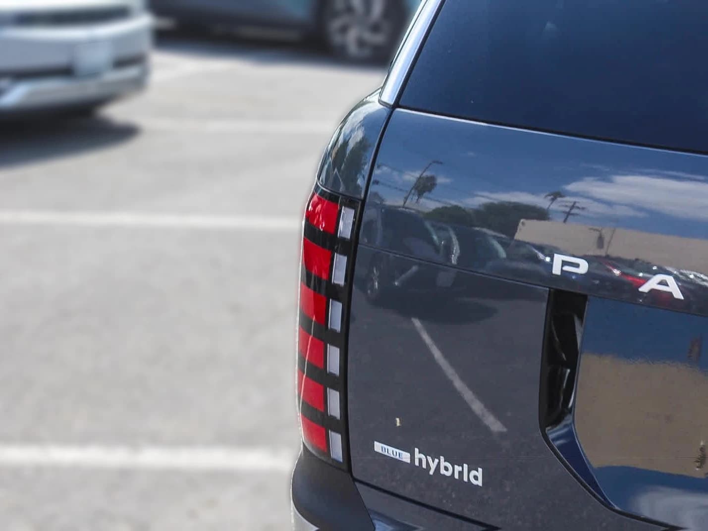 Hyundai Palisade Hybrid Blue SEL 8P FWD 2026 — side view