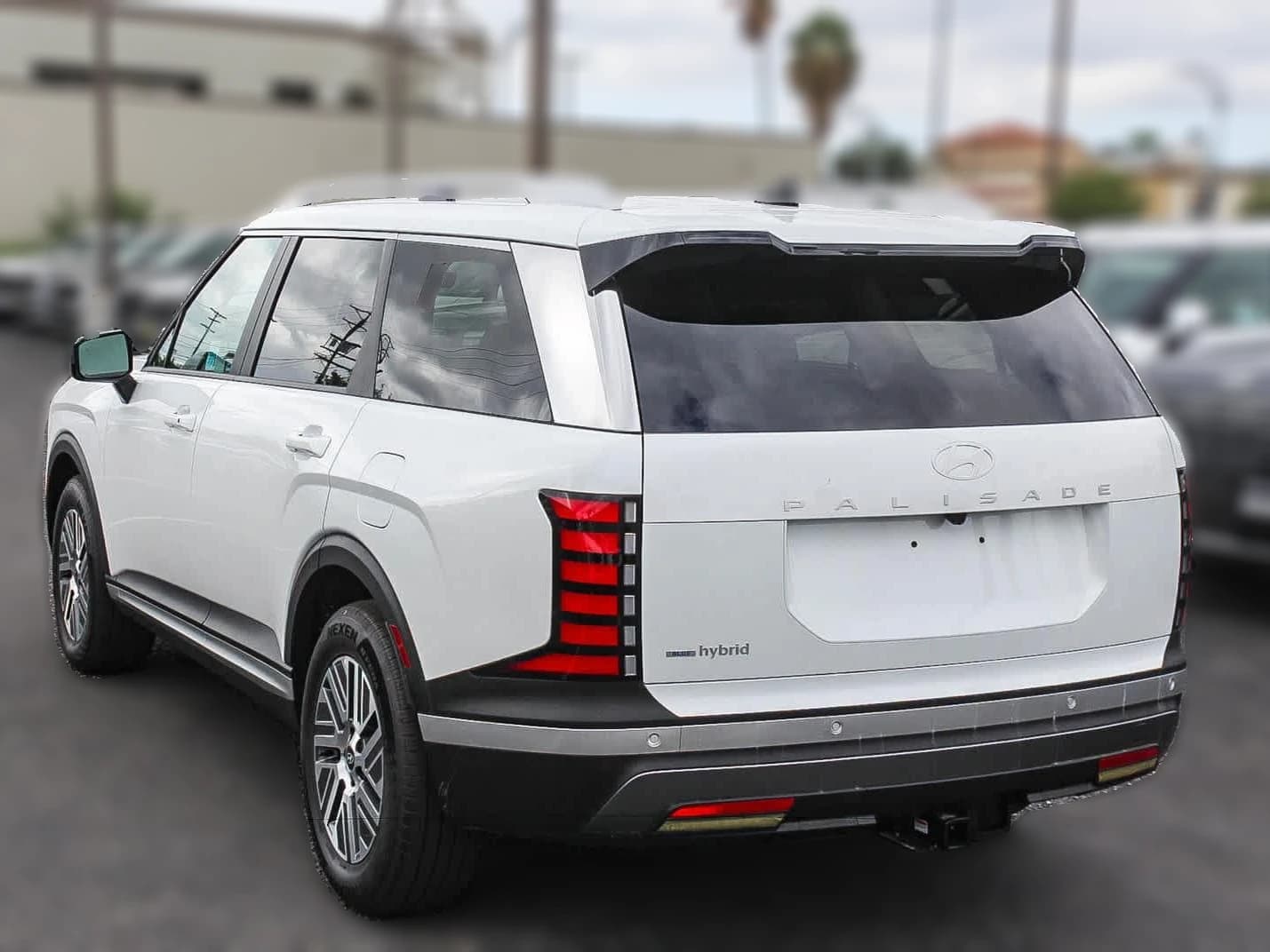Hyundai Palisade Hybrid Blue SEL 7P FWD 2027 — side view