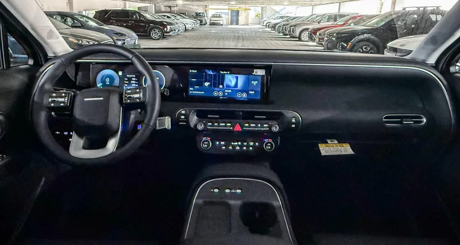 Hyundai Palisade Hybrid Blue SEL 7P FWD 2026 — side view