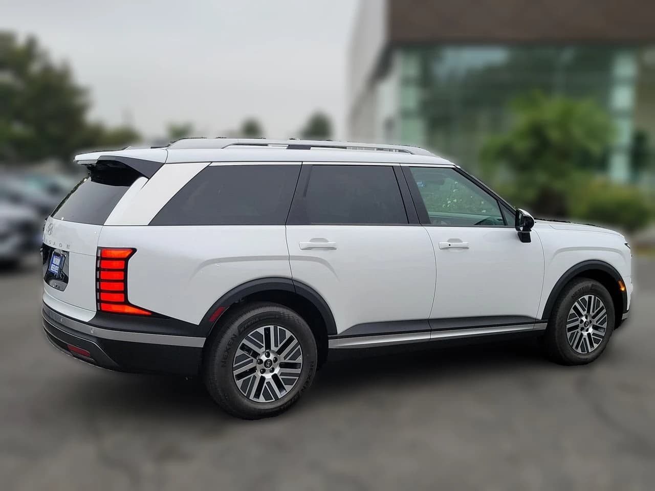 Hyundai Palisade Hybrid Blue SEL 7P FWD 2026 — side view