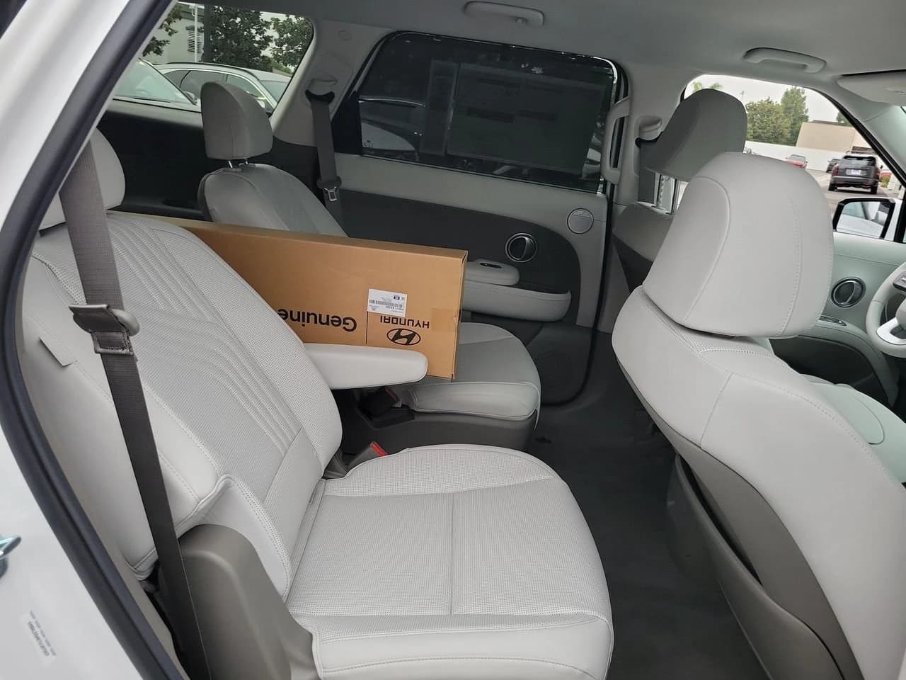 Hyundai Palisade Hybrid Blue SEL 7P FWD 2026 — side view