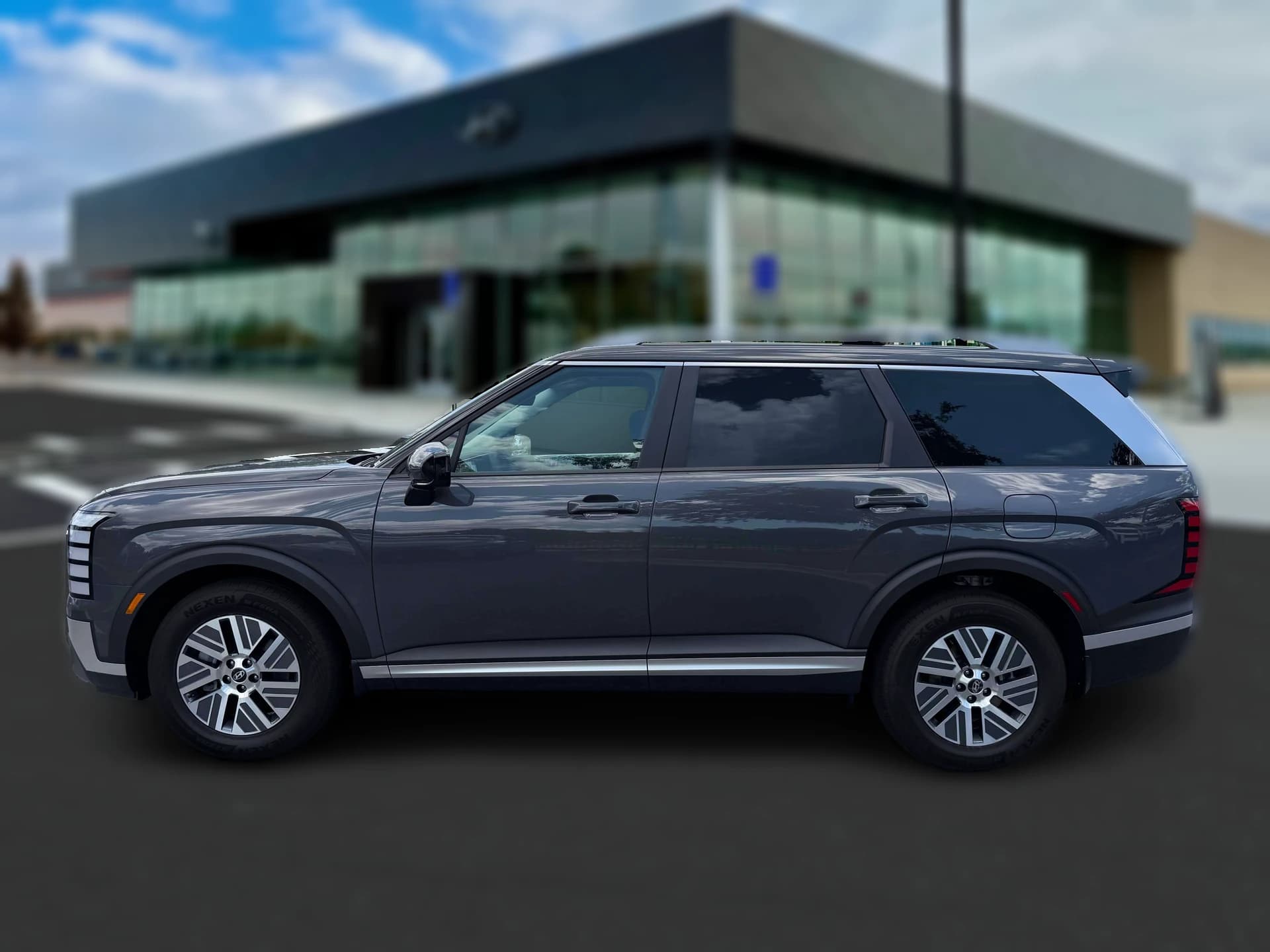 Hyundai Palisade Hybrid Blue SEL 7P FWD 2027 — side view