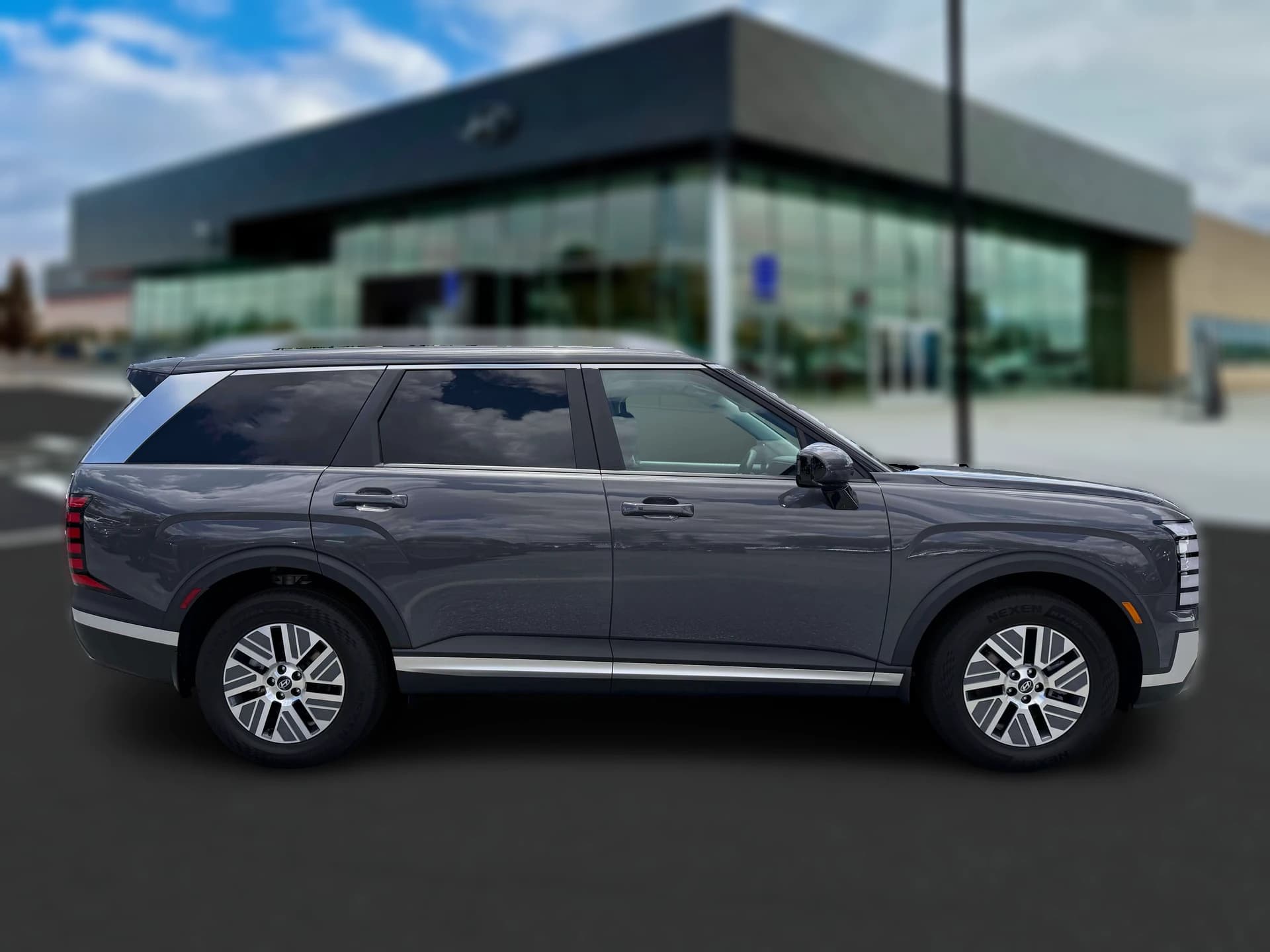 Hyundai Palisade Hybrid Blue SEL 7P FWD 2027 — side view