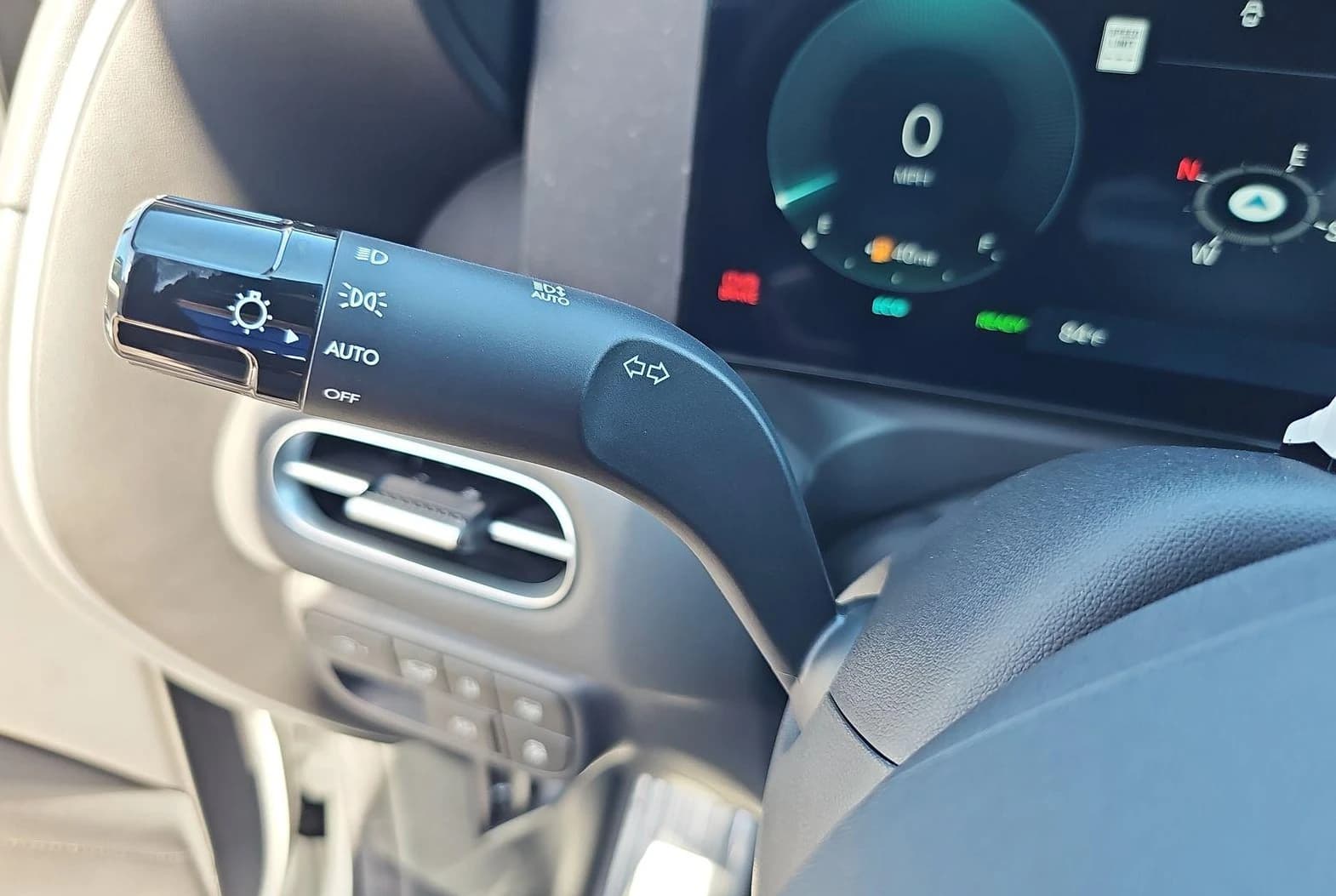 Hyundai Palisade Hybrid Blue SEL 8P FWD 2027 — side view