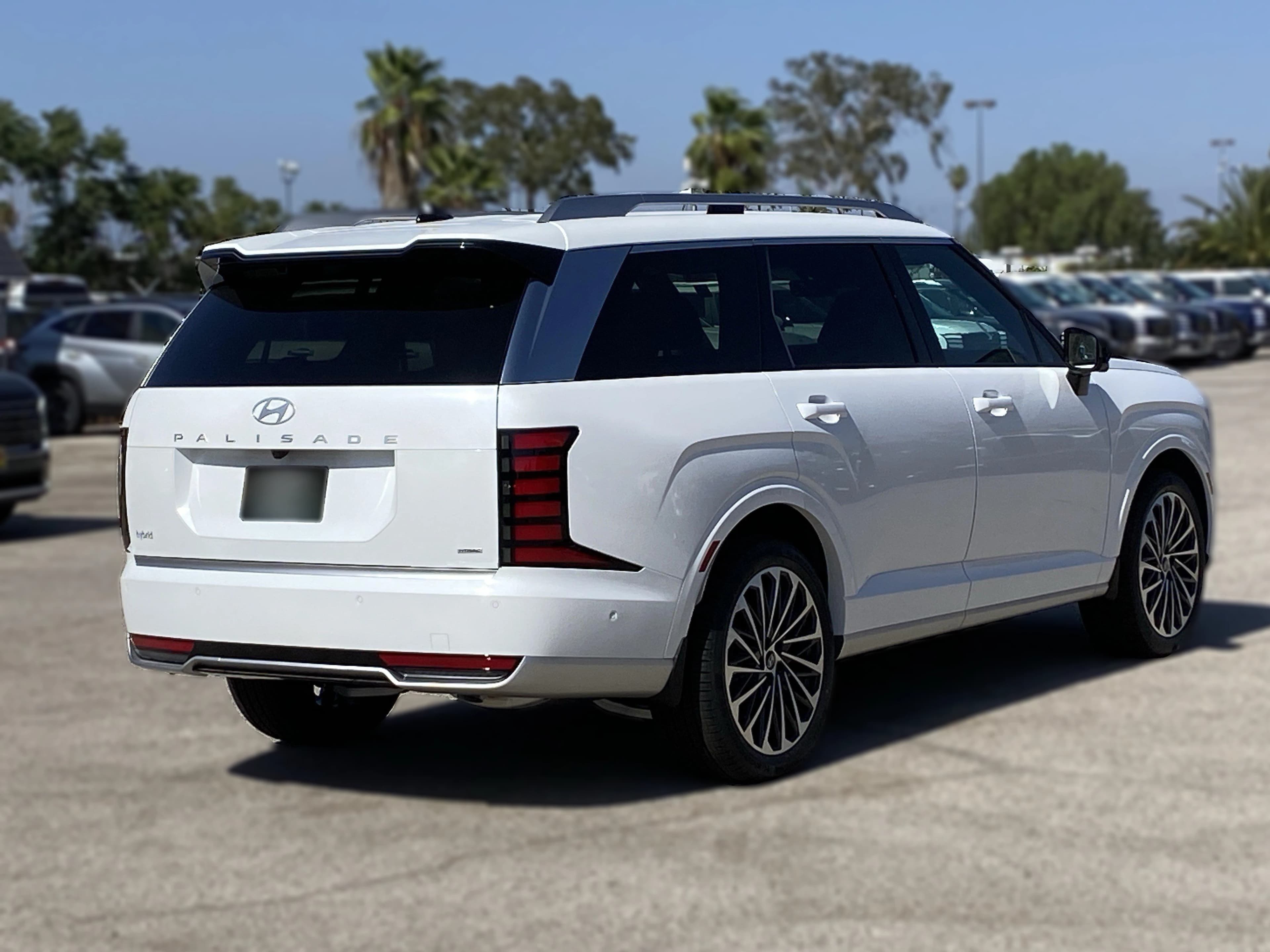 Hyundai Palisade Hybrid Calligraphy AWD 2027 — side view
