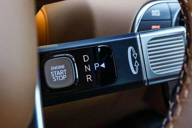 Hyundai Palisade Hybrid Calligraphy AWD 2027 — side view
