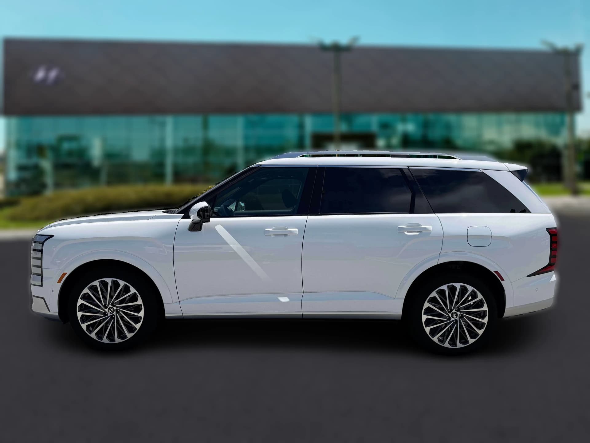 Hyundai Palisade Hybrid Calligraphy AWD 2027 — side view
