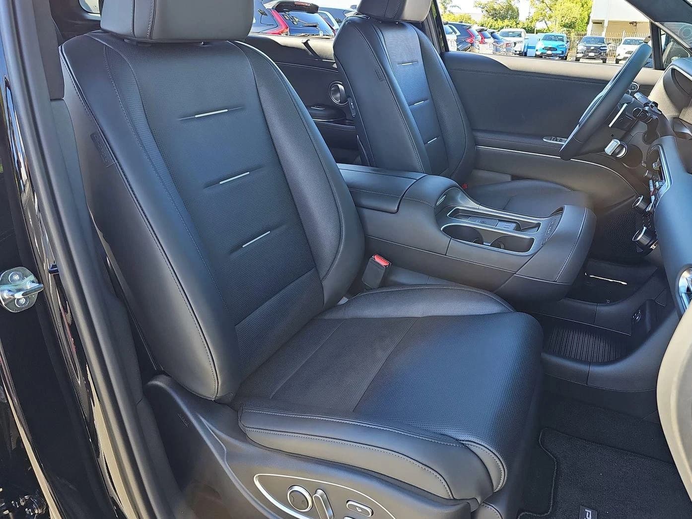 Hyundai Palisade Hybrid Calligraphy AWD 2026 — side view