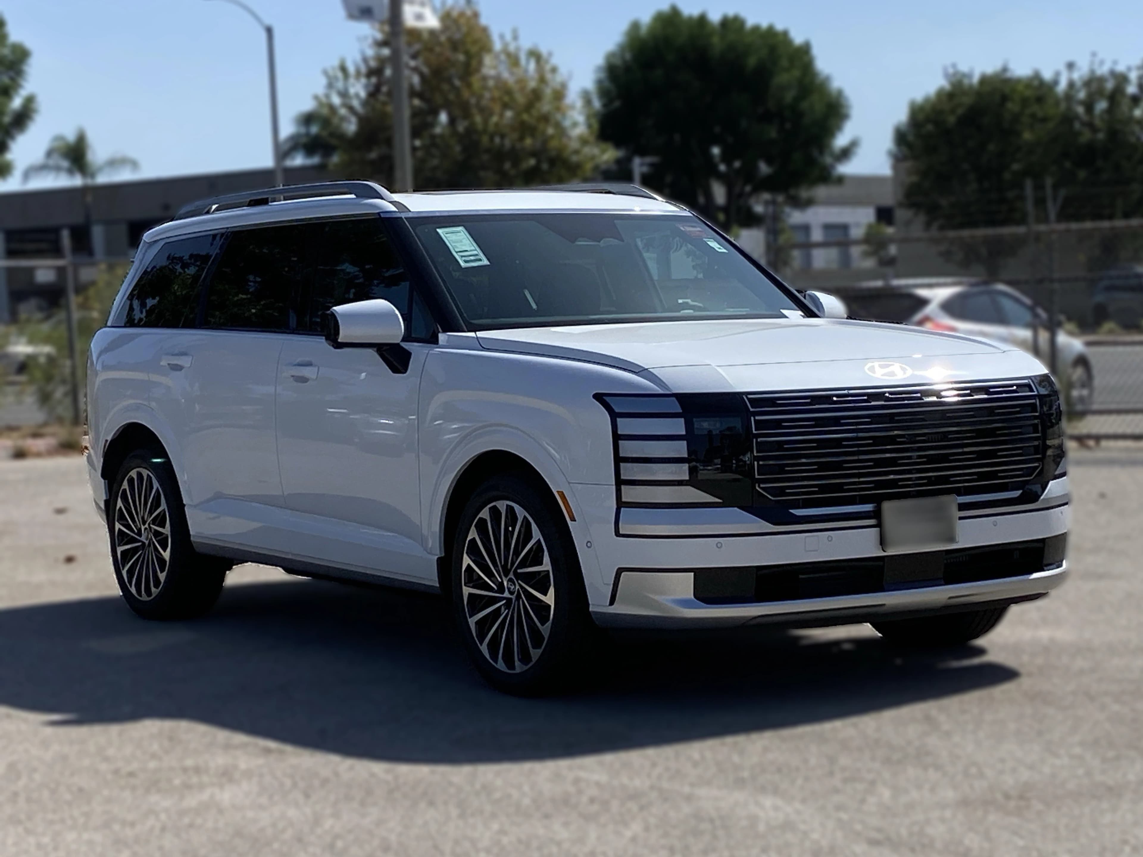 Hyundai Palisade Hybrid Calligraphy AWD 2027 — side view