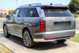 Hyundai Palisade Hybrid Calligraphy AWD 2026 — side view