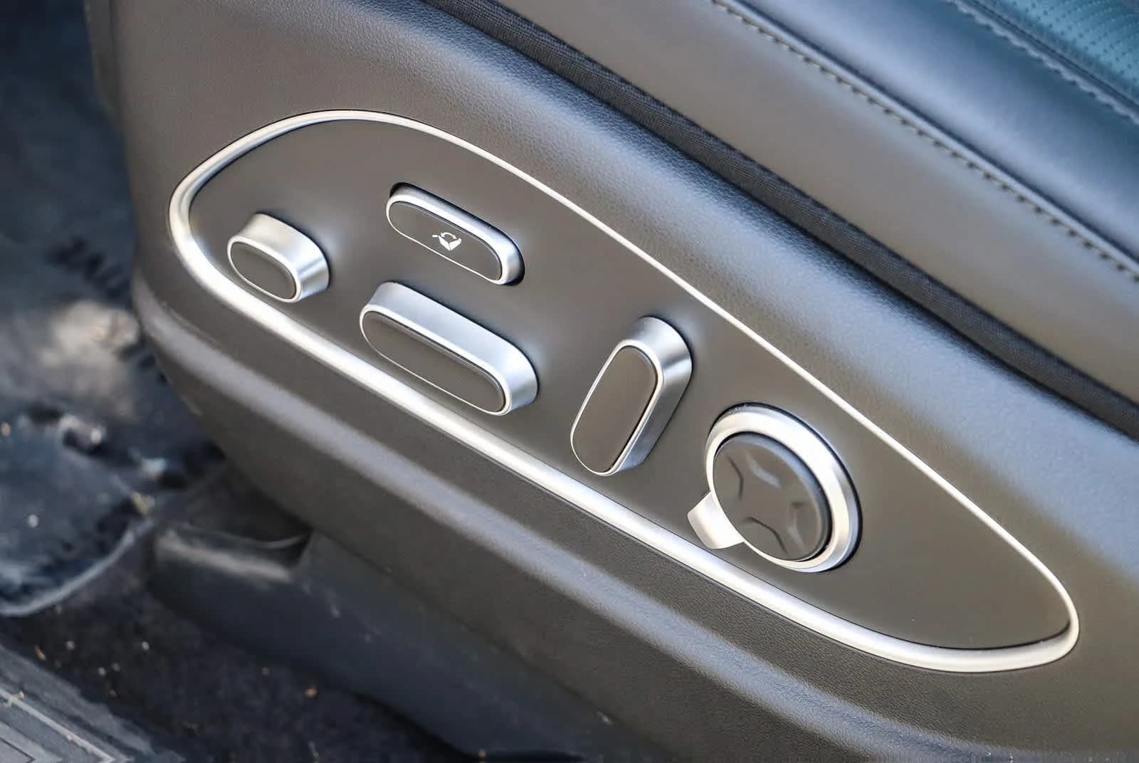 Hyundai Palisade Hybrid Calligraphy AWD 2026 — side view