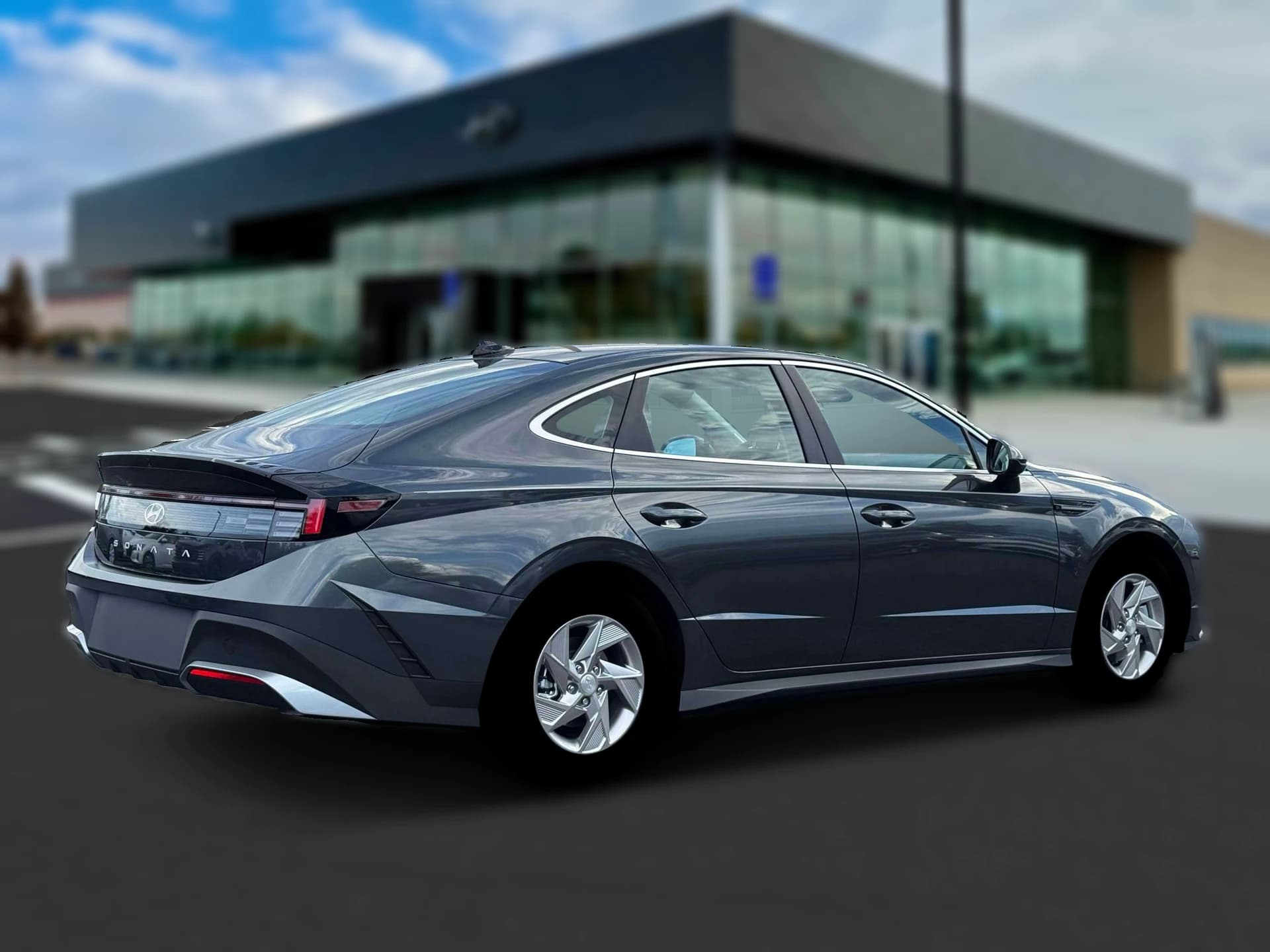 Hyundai Sonata SE FWD 2026 — side view