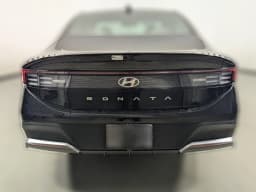 Hyundai Sonata SE FWD 2026 — side view