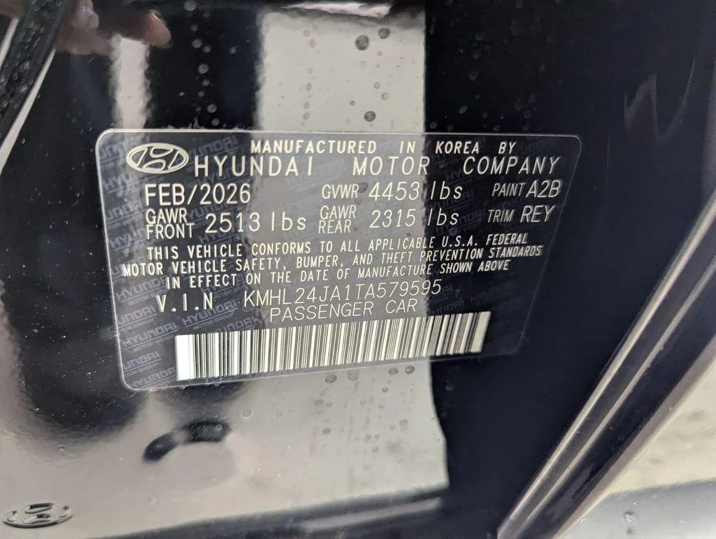 Hyundai Sonata SE FWD 2026 — side view