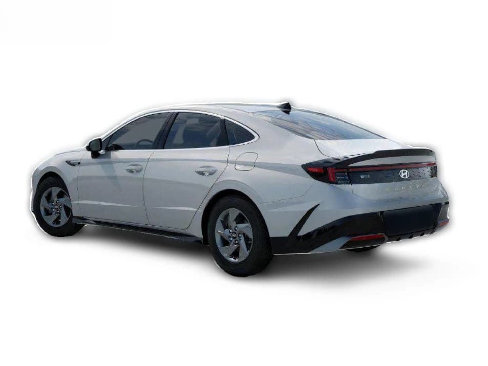 Hyundai Sonata SE FWD 2026 — side view
