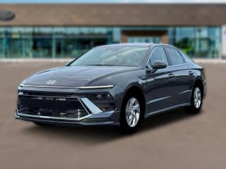 Hyundai Sonata SE FWD