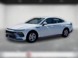Hyundai Sonata SE FWD 2026 — side view
