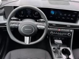 Hyundai Sonata SE FWD 2026 — side view