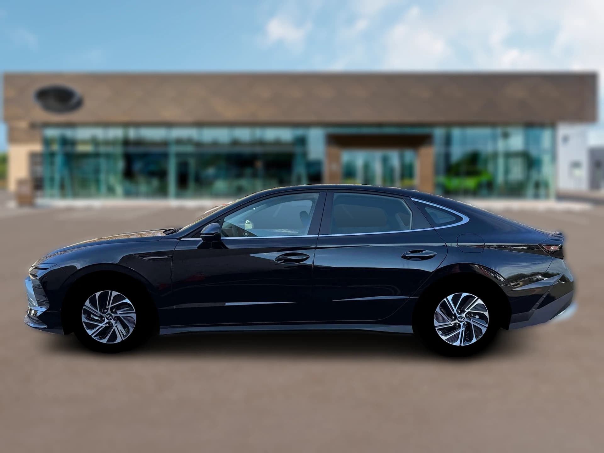 Hyundai Sonata Hybrid Blue FWD 2026 — side view
