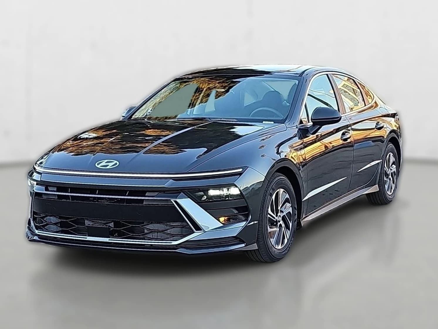 Hyundai Sonata Hybrid Blue FWD 2026 — side view
