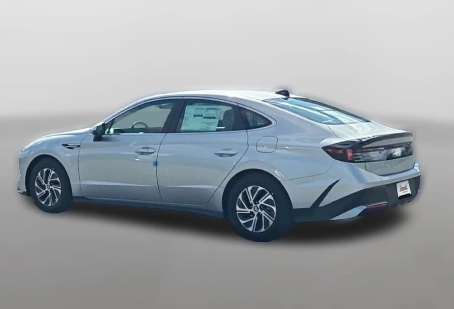 Hyundai Sonata Hybrid Blue FWD 2027 — side view