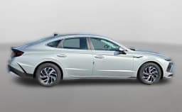 Hyundai Sonata Hybrid Blue FWD 2027 — side view