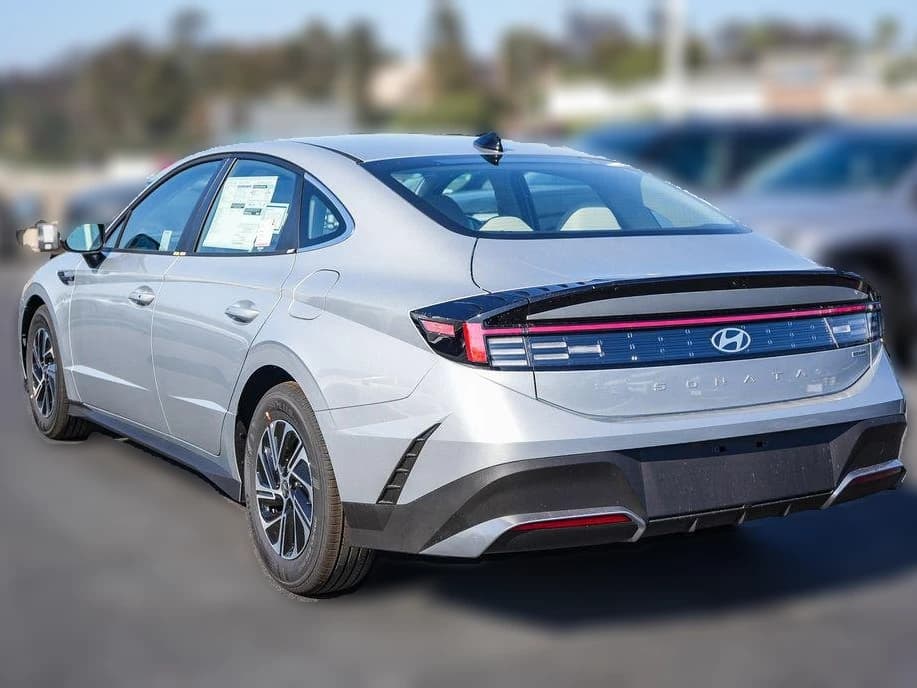 Hyundai Sonata Hybrid Blue FWD 2026 — side view