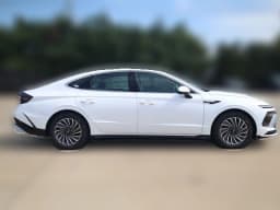 Hyundai Sonata Hybrid Limited FWD 2026 — side view