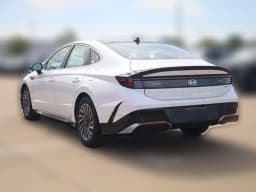 Hyundai Sonata Hybrid Limited FWD 2026 — side view