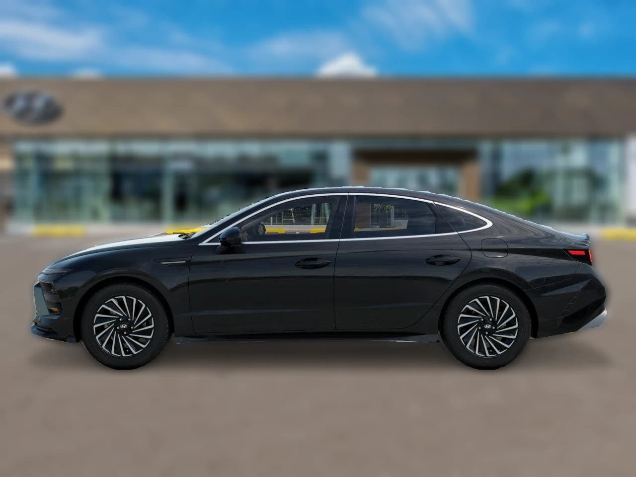 Hyundai Sonata Hybrid Limited FWD 2026 — side view