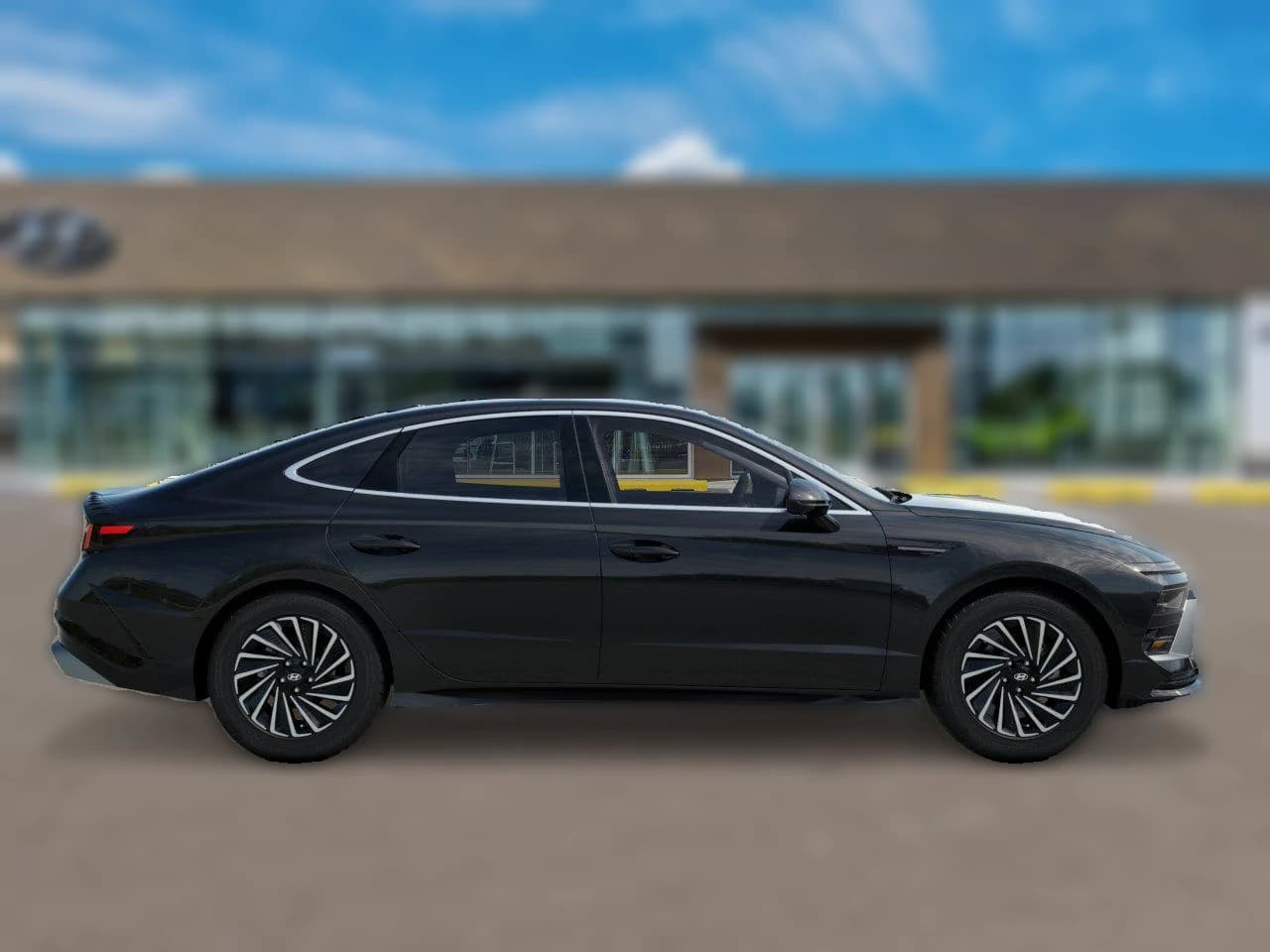 Hyundai Sonata Hybrid Limited FWD 2026 — side view