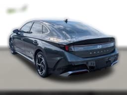 Hyundai Sonata SEL Sport FWD 2026 — side view