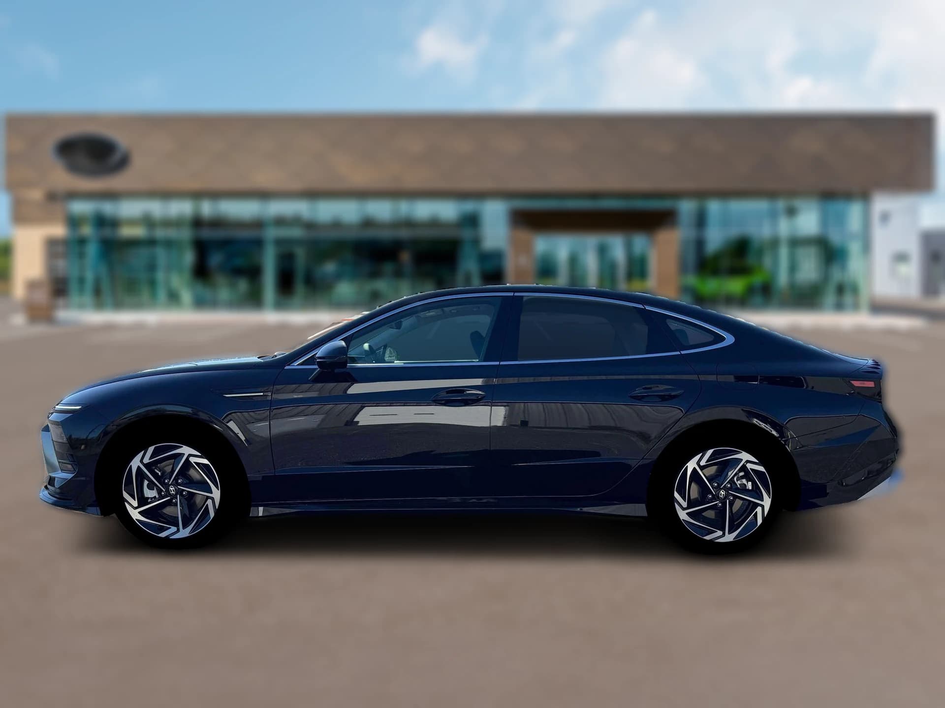 Hyundai Sonata SEL Sport FWD 2026 — side view