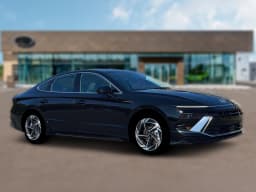 Hyundai Sonata SEL Sport FWD 2026 — side view