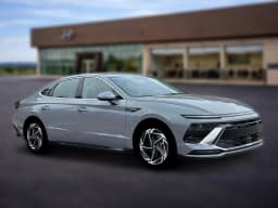 Hyundai Sonata SEL Sport FWD 2026 — side view