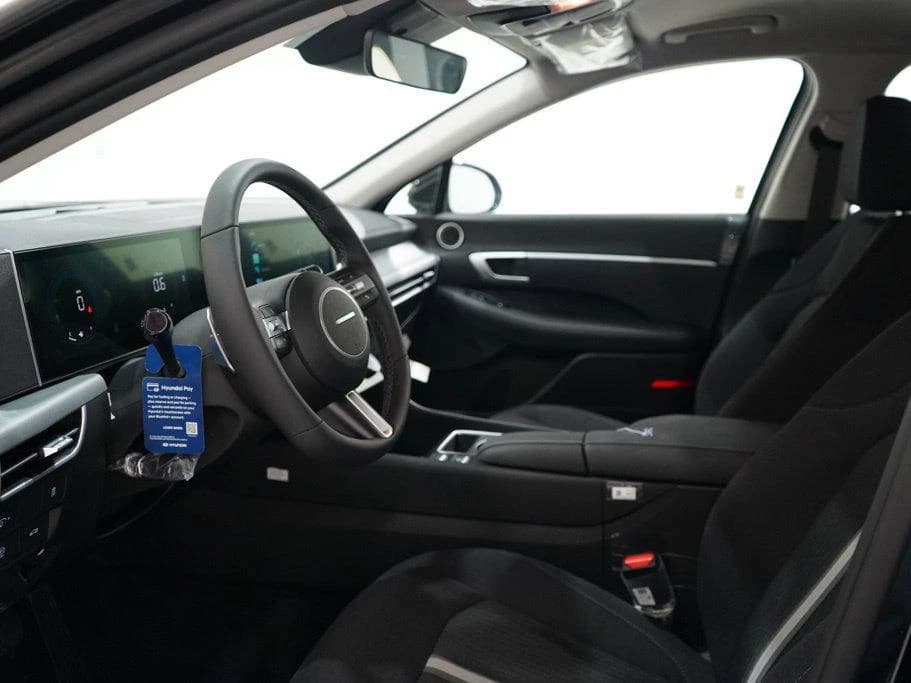 Hyundai Sonata SEL Sport FWD 2026 — side view
