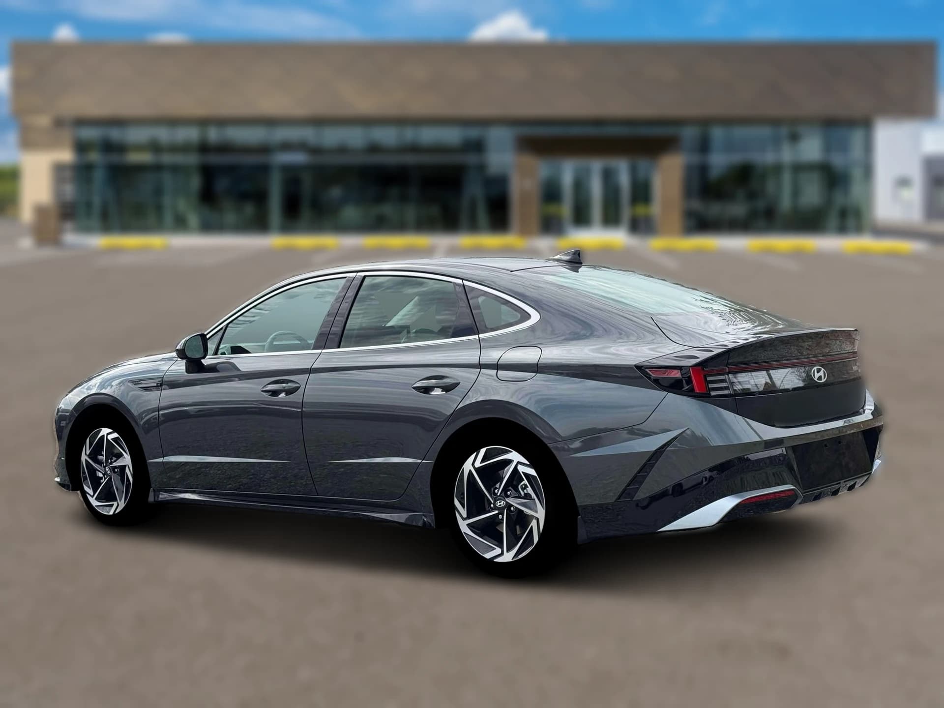 Hyundai Sonata SEL Sport FWD 2026 — side view