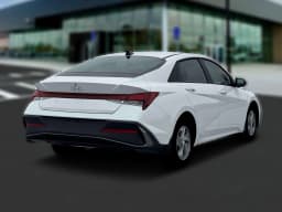 Hyundai Elantra SE Sedan 2026 — side view