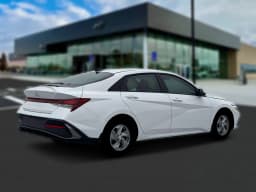 Hyundai Elantra SE Sedan 2026 — side view