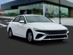 Hyundai Elantra SE Sedan 2026 — side view