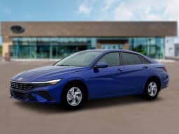Hyundai Elantra SE IVT 2026 — side view
