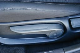 Hyundai Elantra SE IVT 2026 — side view