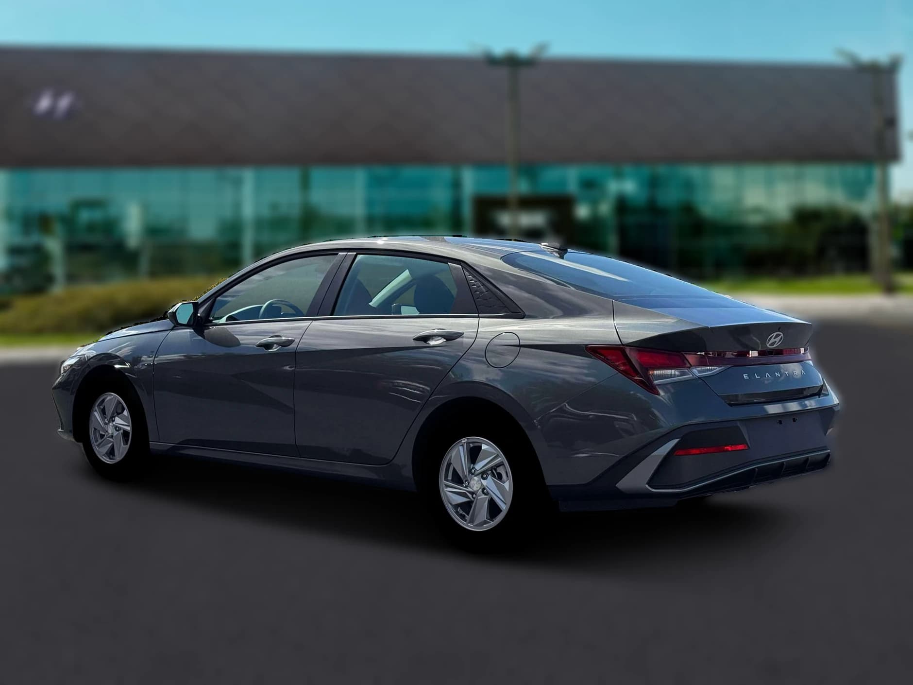 Hyundai Elantra SE Sedan 2026 — side view