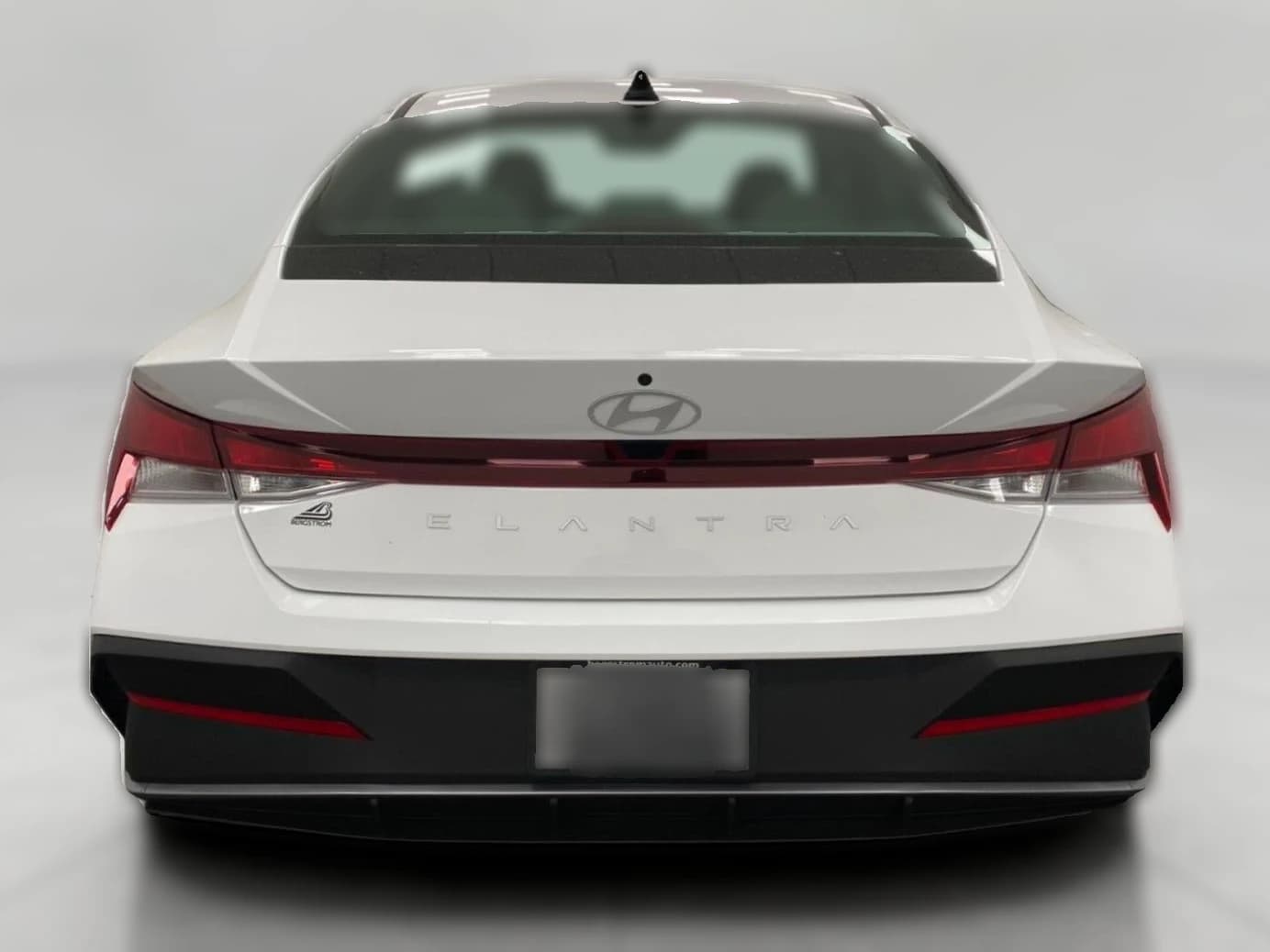 Hyundai Elantra SE Sedan 2026 — side view