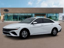 Hyundai Elantra SE Sedan 2026 — side view