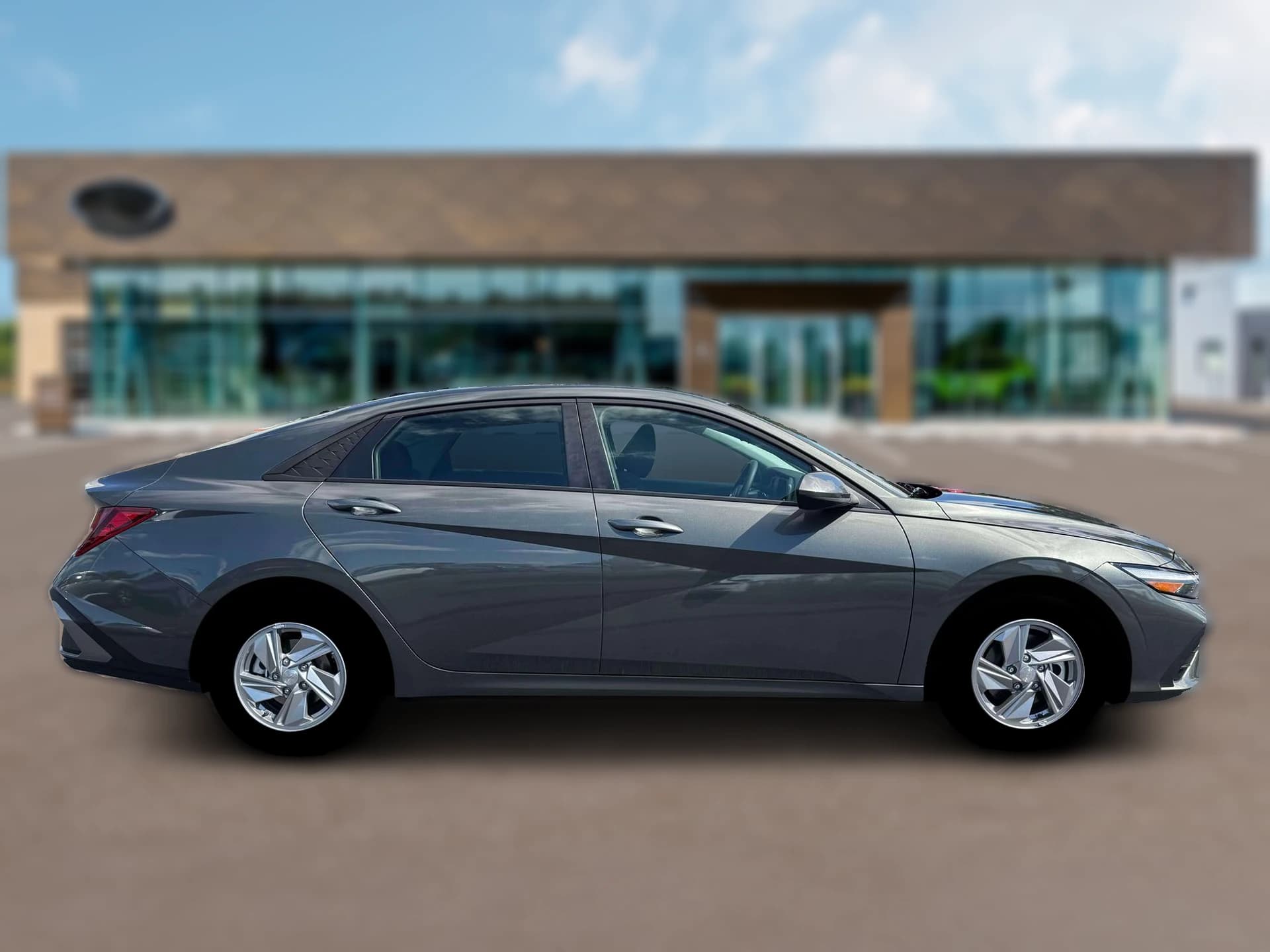 Hyundai Elantra SE Sedan 2026 — side view