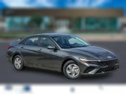 Hyundai Elantra SE Sedan 2026 — side view