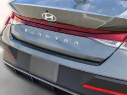 Hyundai Elantra SE Sedan 2026 — side view