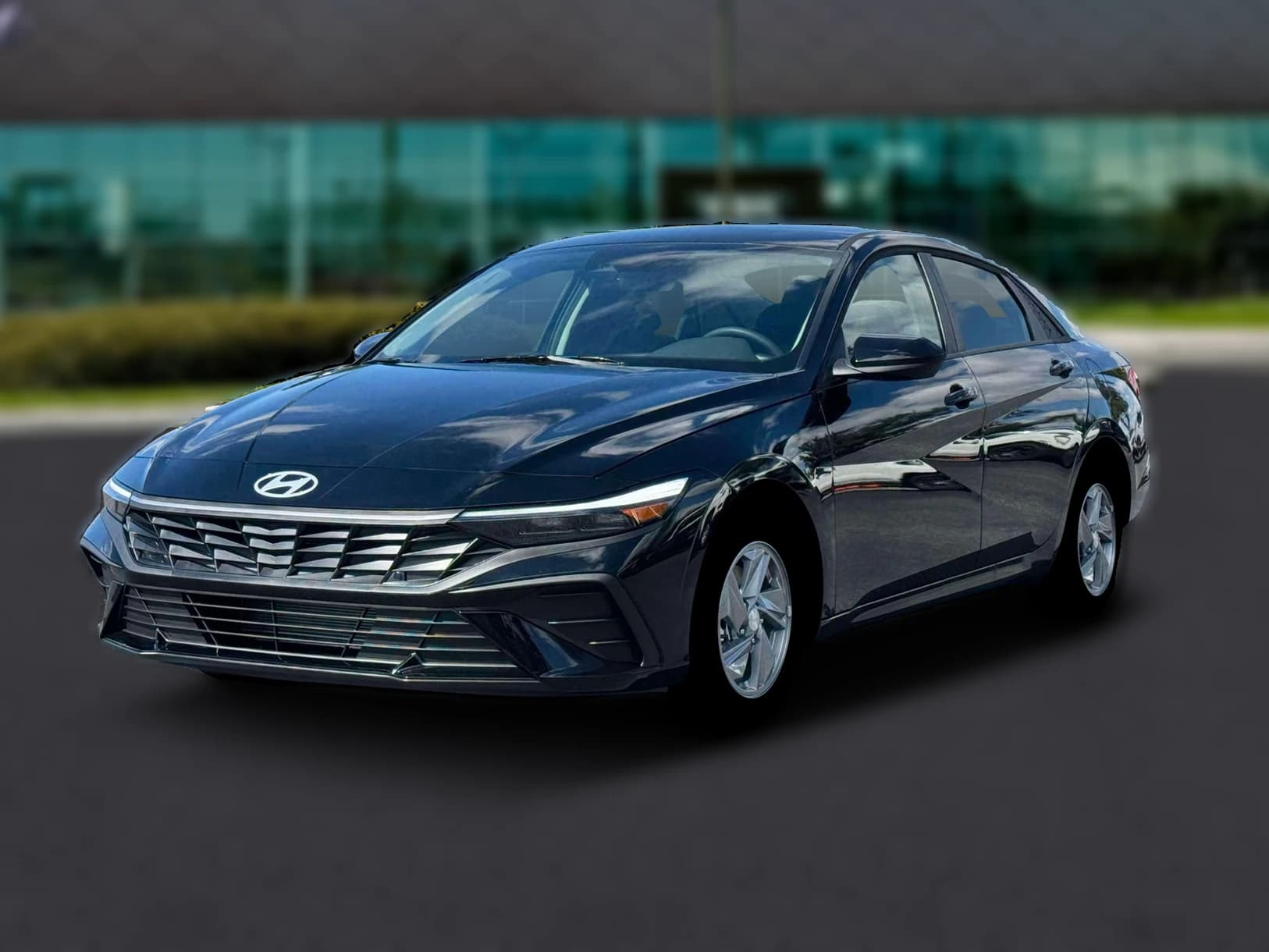 Hyundai Elantra SE Sedan 2026 — side view